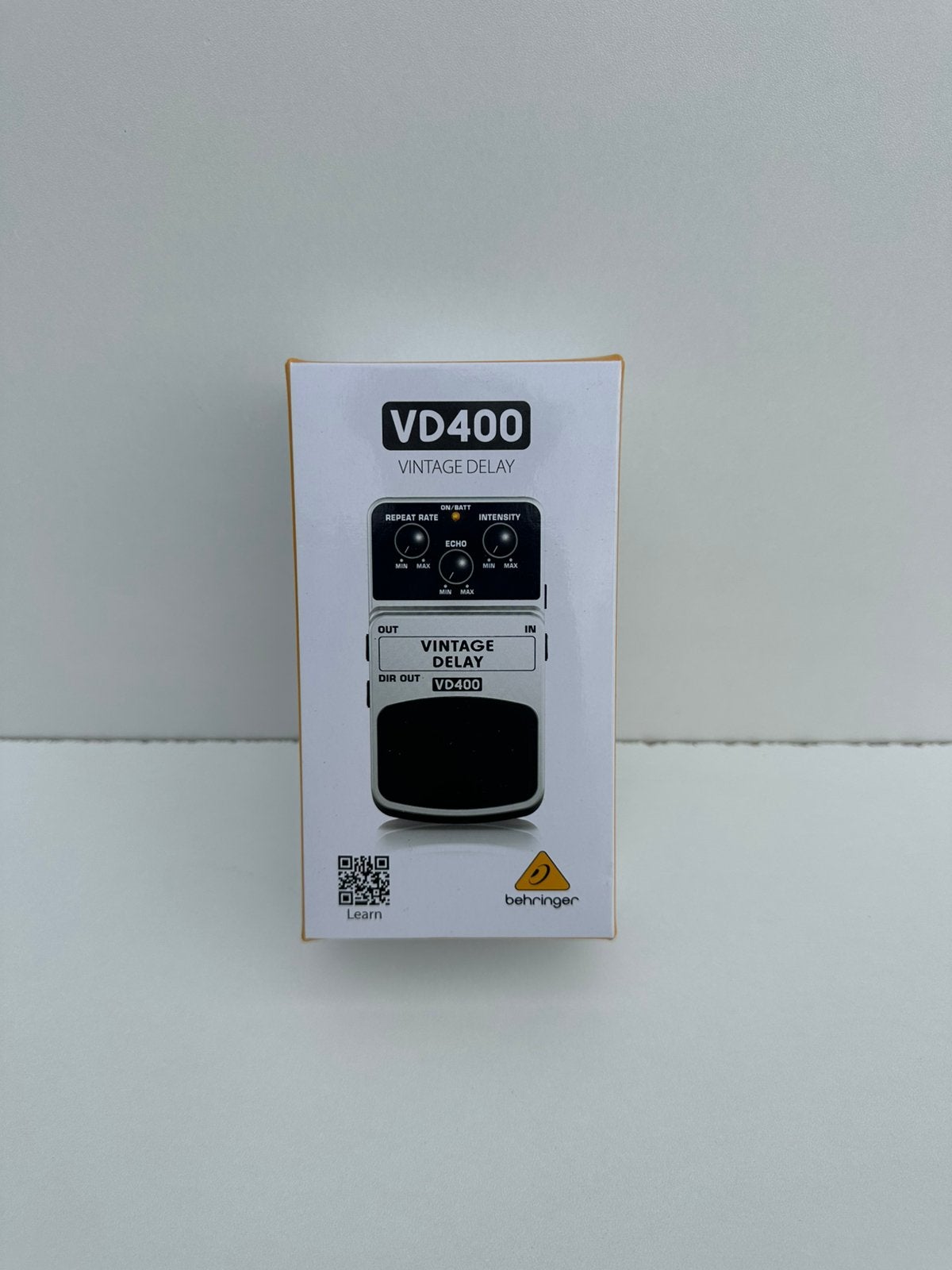 Behringer VD400 Vintage Delay effectpedaal – nieuwstaat, Muziek en Instrumenten, Effecten, Ophalen of Verzenden, Zo goed als nieuw