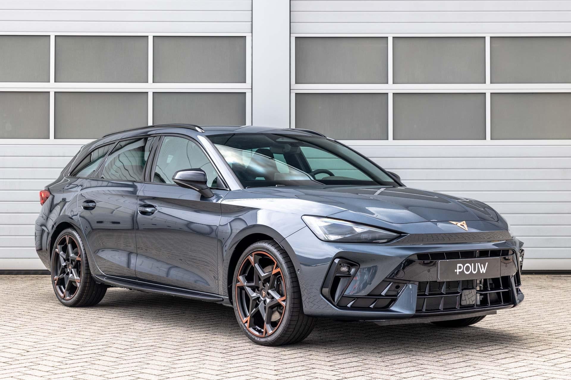 Foto 8 van CUPRA Leon Sportstourer 1.5 TSI e-Hybrid 272pk VZ Performanc