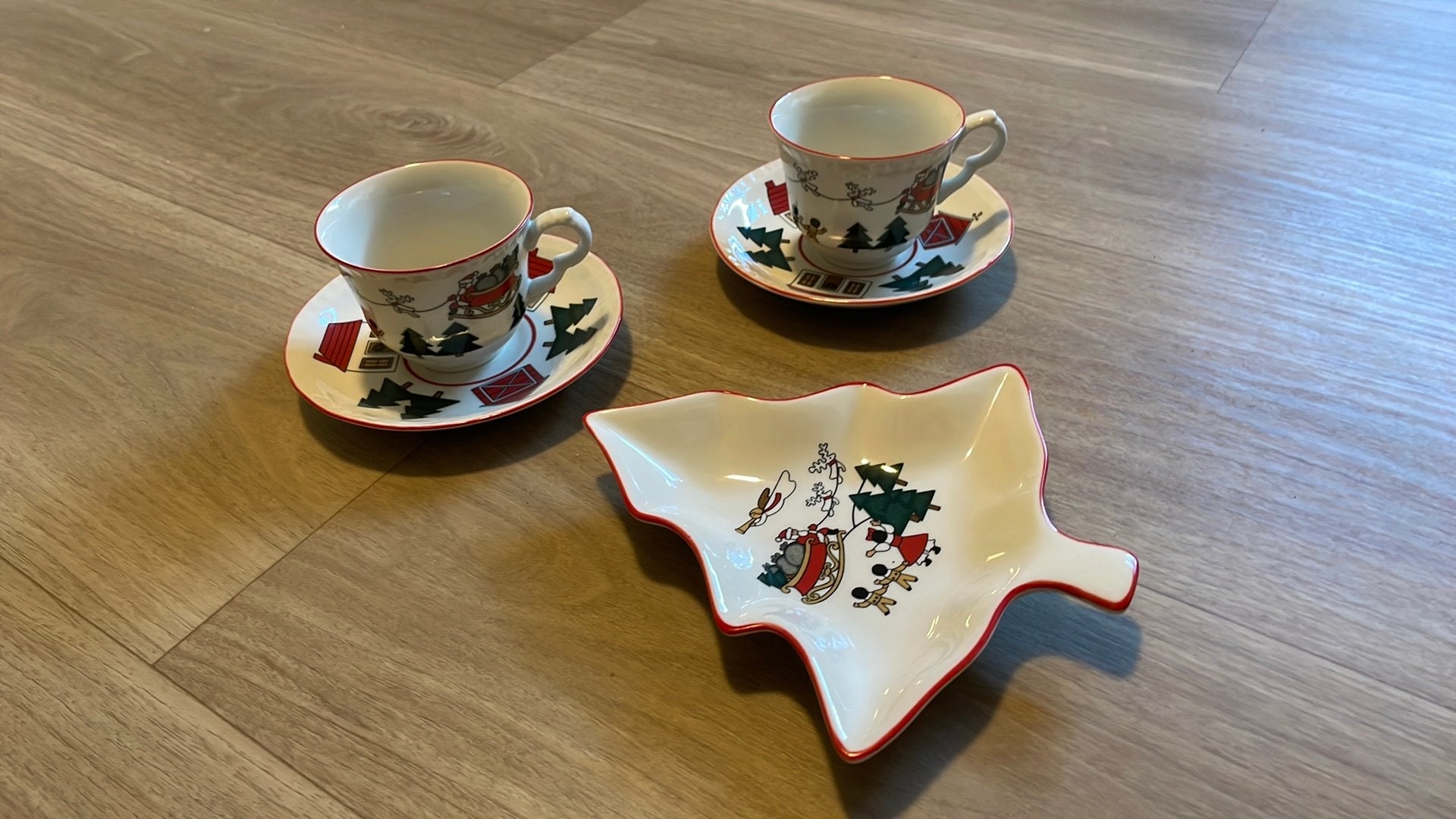 Mason’s Christmas Village, Ophalen of Verzenden, Zo goed als nieuw, Overige stijlen, Kop(pen) en/of Schotel(s)