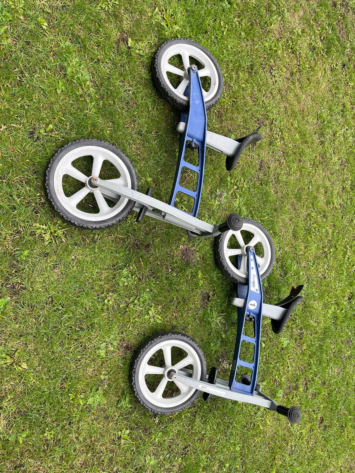 FirstBIKE loopfietsen (2 stuks), Ophalen, Gebruikt, Velgrem, 16 tot 20 inch