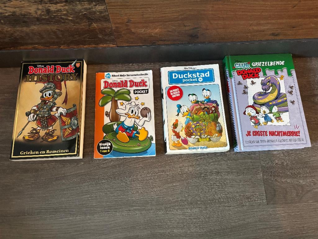 Donald Duck pockets/boeken €10 voor 4, Meerdere stripboeken, Ophalen, Gelezen