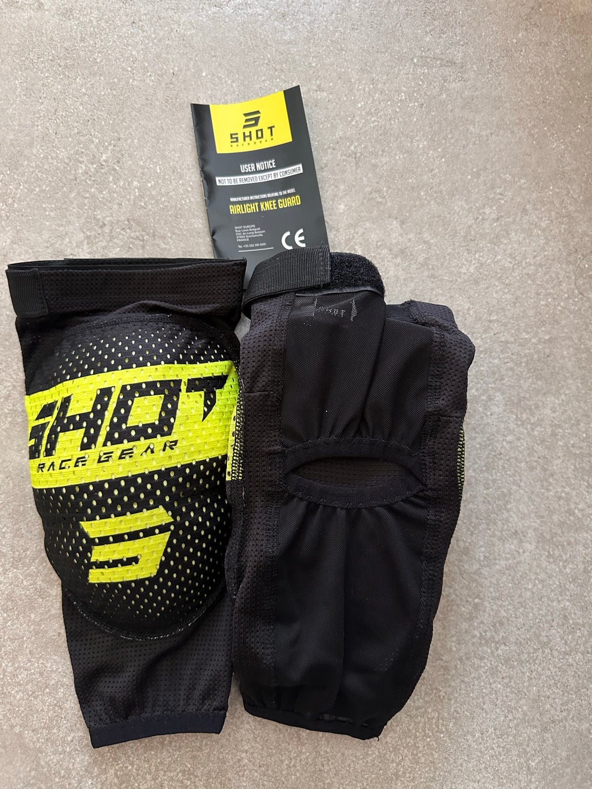 Nieuwe BMX Shot Airlight Kniebeschermers Kind L/XL, Motoren, Ophalen of Verzenden, Nieuw