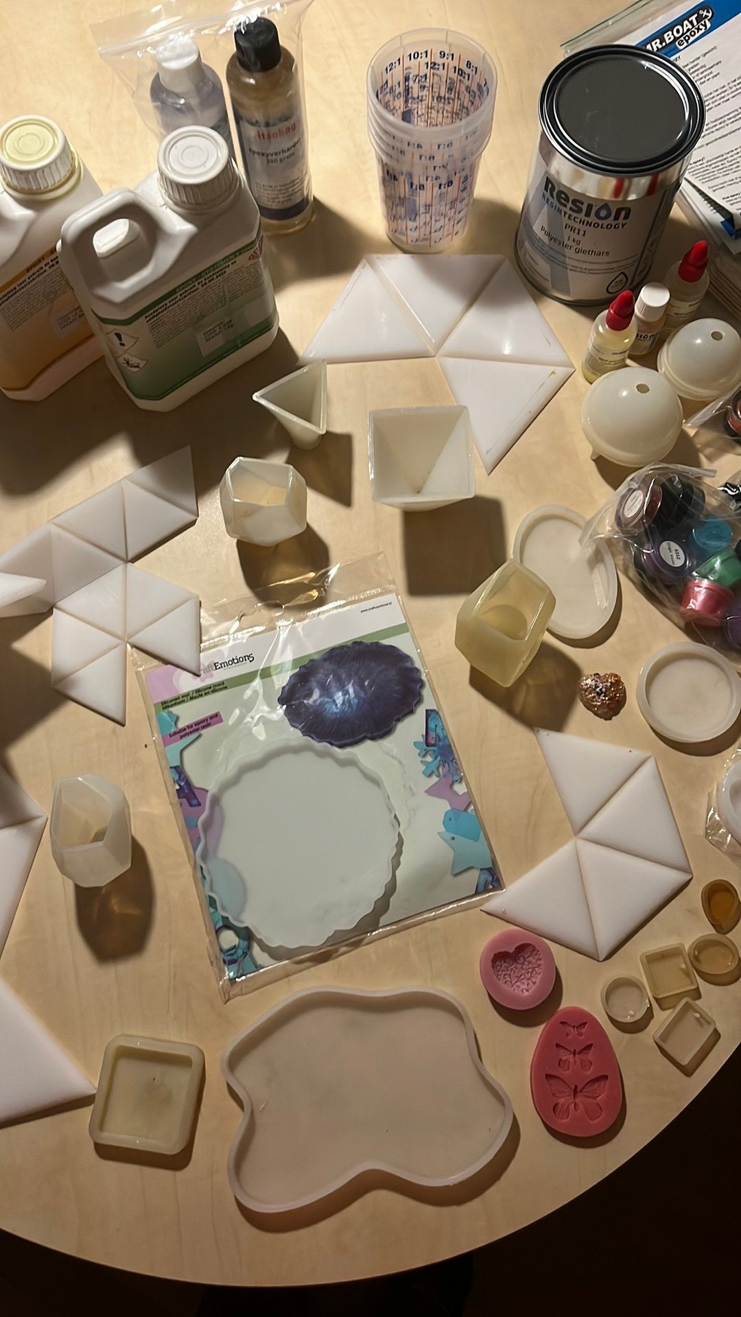 Ivm beëindiging hobby: epoxy mallen, kleur, giethars., Ophalen of Verzenden, Zo goed als nieuw