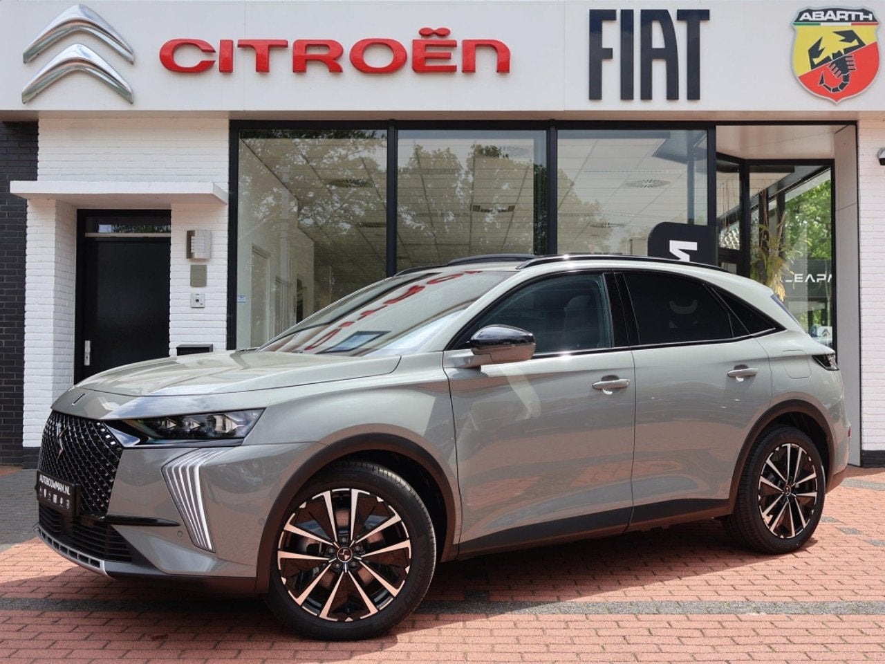 DS DS 7 E-TENSE Plug-in hybride 225PK eEAT8 Automaat Pallas, Auto's, Automaat, Panoramadak, Gebruikt, 4 cilinders