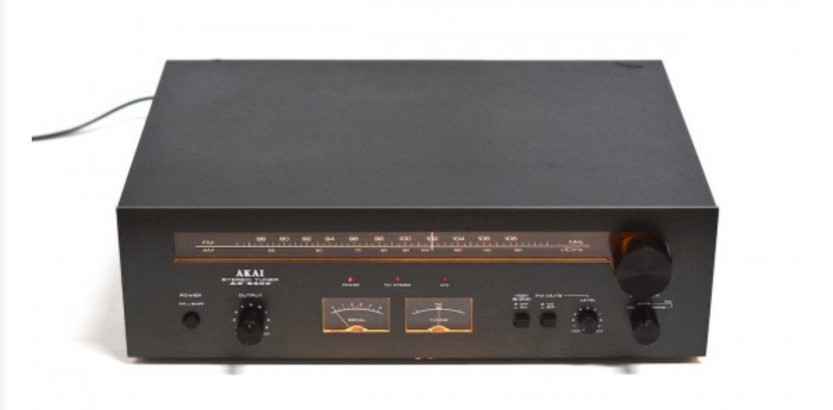 Akai AT-2400 FM / AM Tuner, Ophalen of Verzenden, Zo goed als nieuw