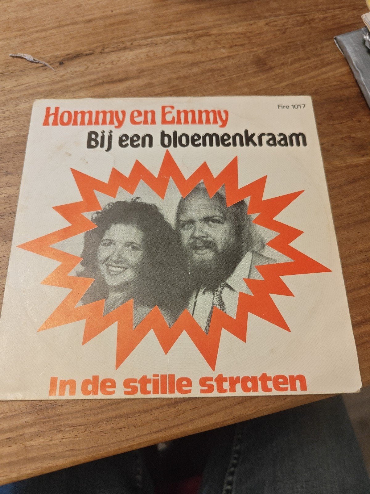 Hommy en Emmy - Bij een bloemenkraam / In de stille straten, Ophalen of Verzenden, Gebruikt, 7 inch, EP