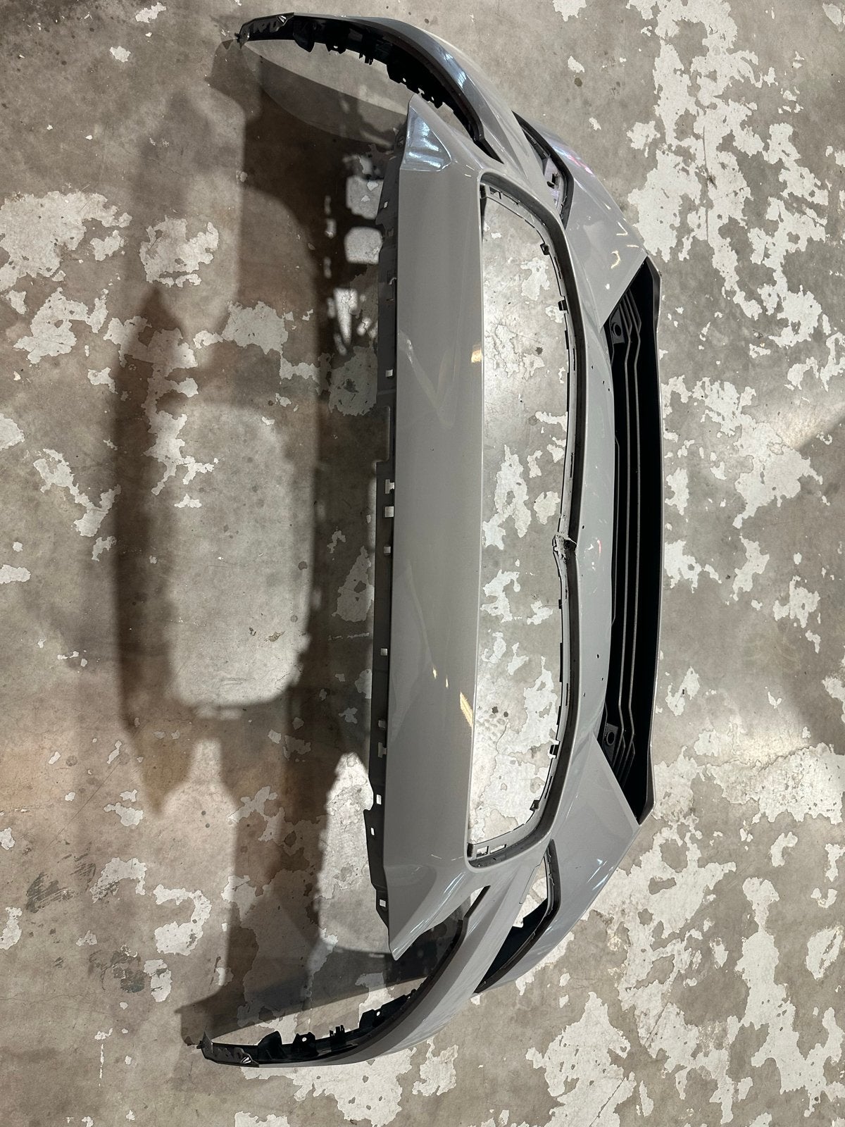 Volvo V60 2024 Bumper Voorzijde - Nieuwstaat, Voor, Nieuw, Ophalen of Verzenden, Volvo