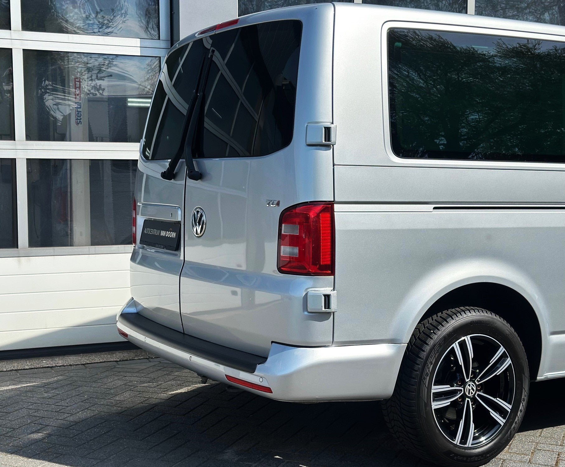 Volkswagen Transporter Caravelle 2.0 TDI 150pk | Automaat |, Auto's, Bestelauto's, Stof, Gebruikt, 4 cilinders, 150 pk