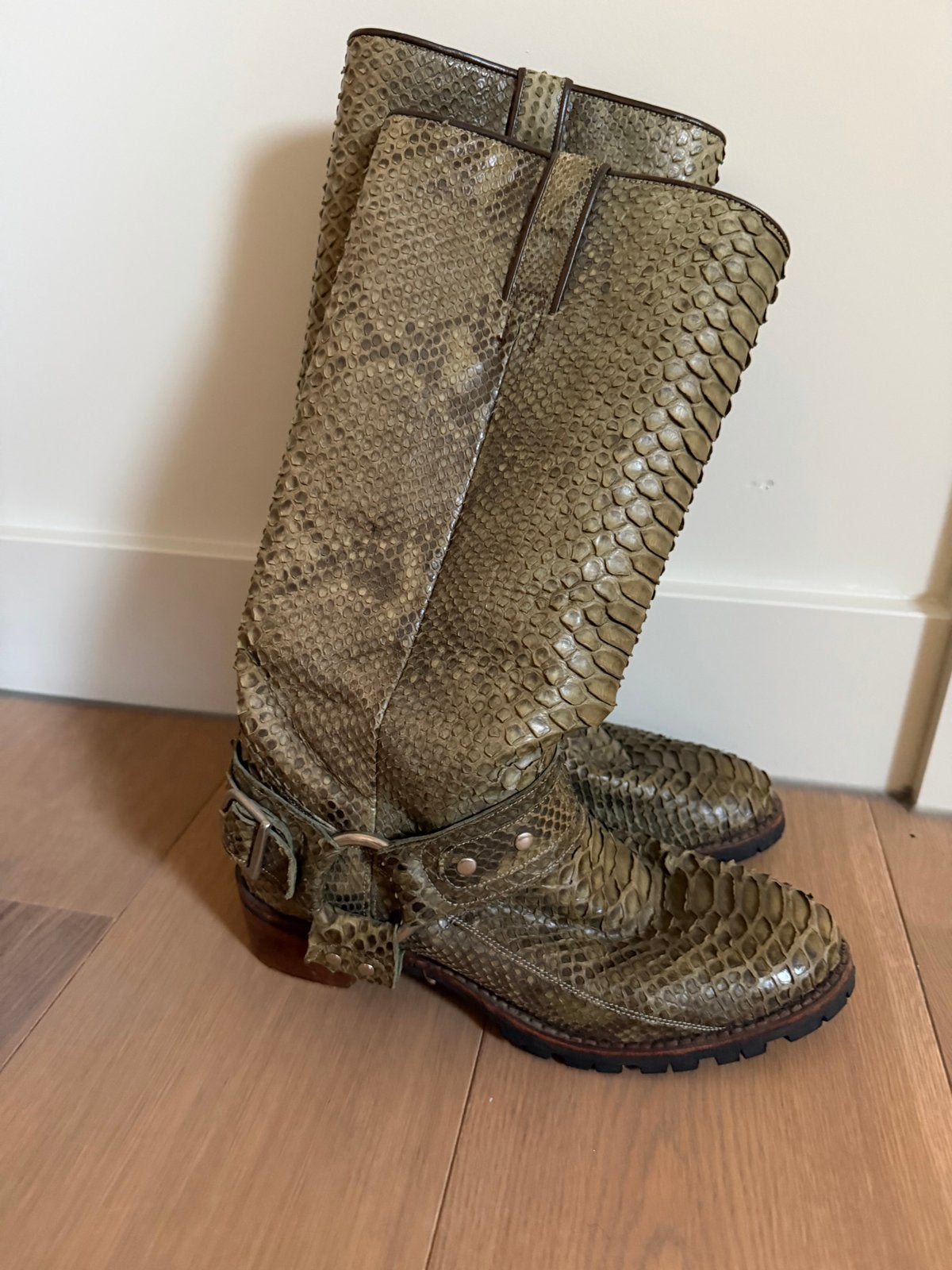 Tony Mora python leren laarzen dames maat 40 ZGAN, Kleding | Dames, Schoenen, Ophalen, Gedragen, Groen, Hoge laarzen