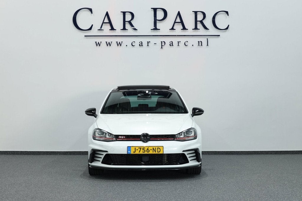 Volkswagen Golf 2.0 TSI GTI Clubsport 265+PK LED/PANO/LEDER+, Auto's, Volkswagen, Gebruikt, Euro 6, 4 cilinders, Wit
