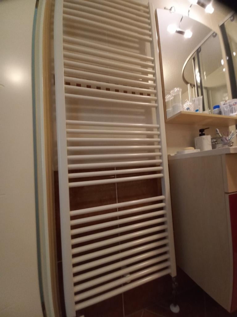 Plieger Handdoekradiator -pergamon, Doe-het-zelf en Verbouw, Verwarming en Radiatoren, Gebruikt, Radiator, 500 tot 800 watt, 80 cm of meer