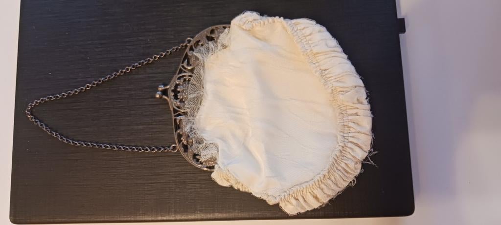 Antiek zilveren beursje met ketting, Ophalen of Verzenden, Dames, Onbekend