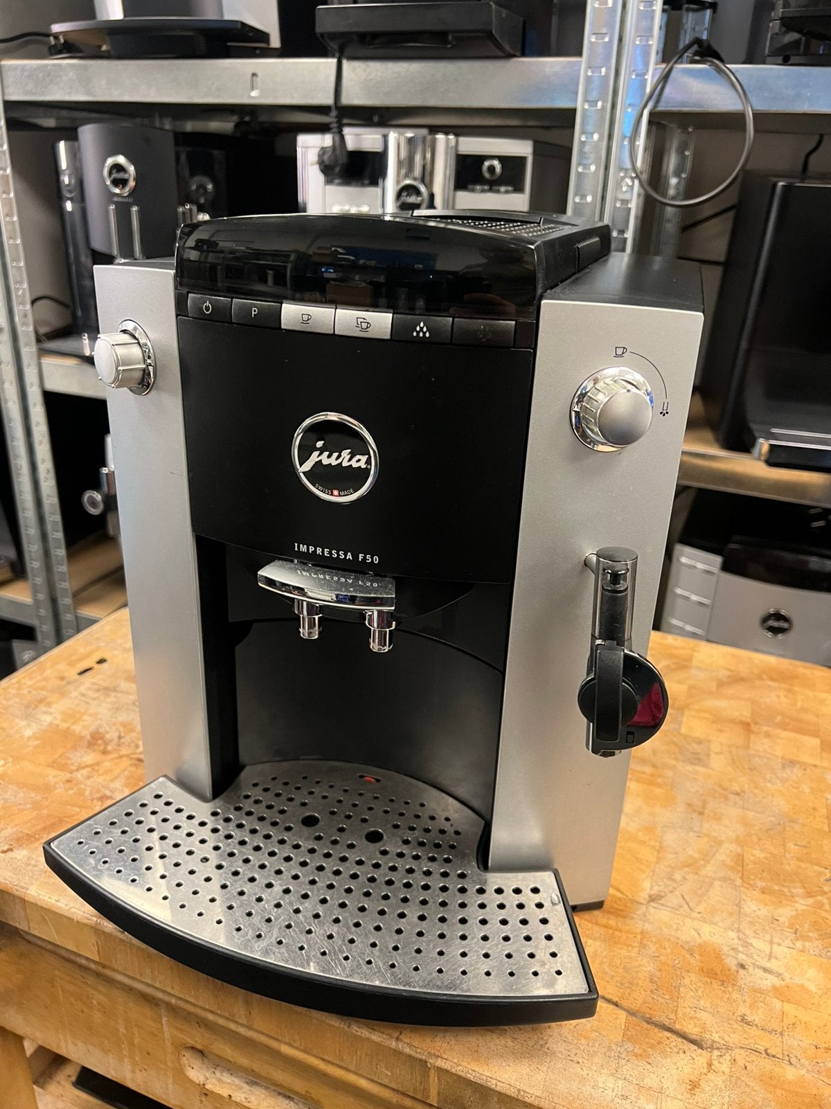 Jura f 50, Witgoed en Apparatuur, Kundendienst@jura.com, 10 kopjes of meer, Koffiemachine, Ophalen of Verzenden
