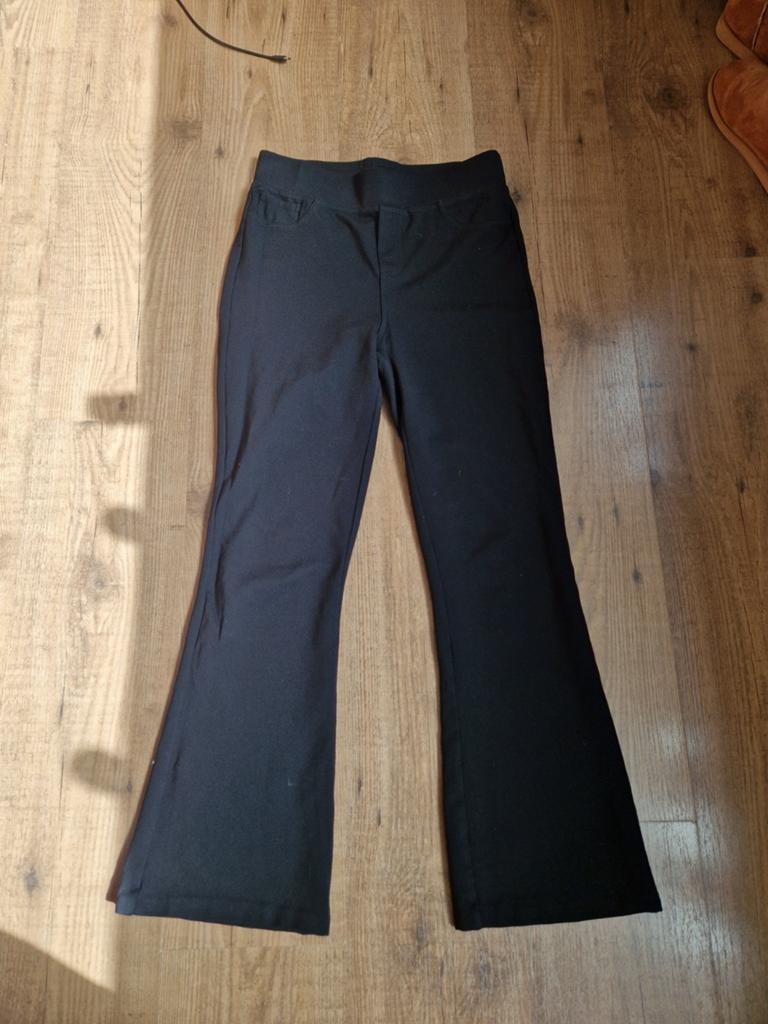 Z.g.a.n. e zwarte flared broek van Comfort Timeless, mt 38, Zwart, Nieuw, Ophalen of Verzenden, Maat 36 (S)