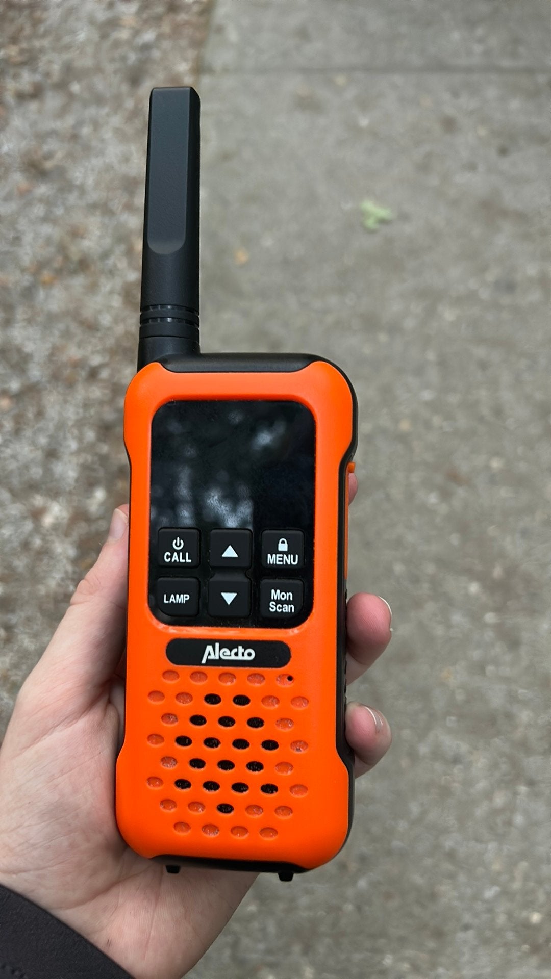 Alecto walkie talkie 1 stuk, Ophalen of Verzenden, Zo goed als nieuw, Minder dan 2 km, Portofoon of Walkie-talkie