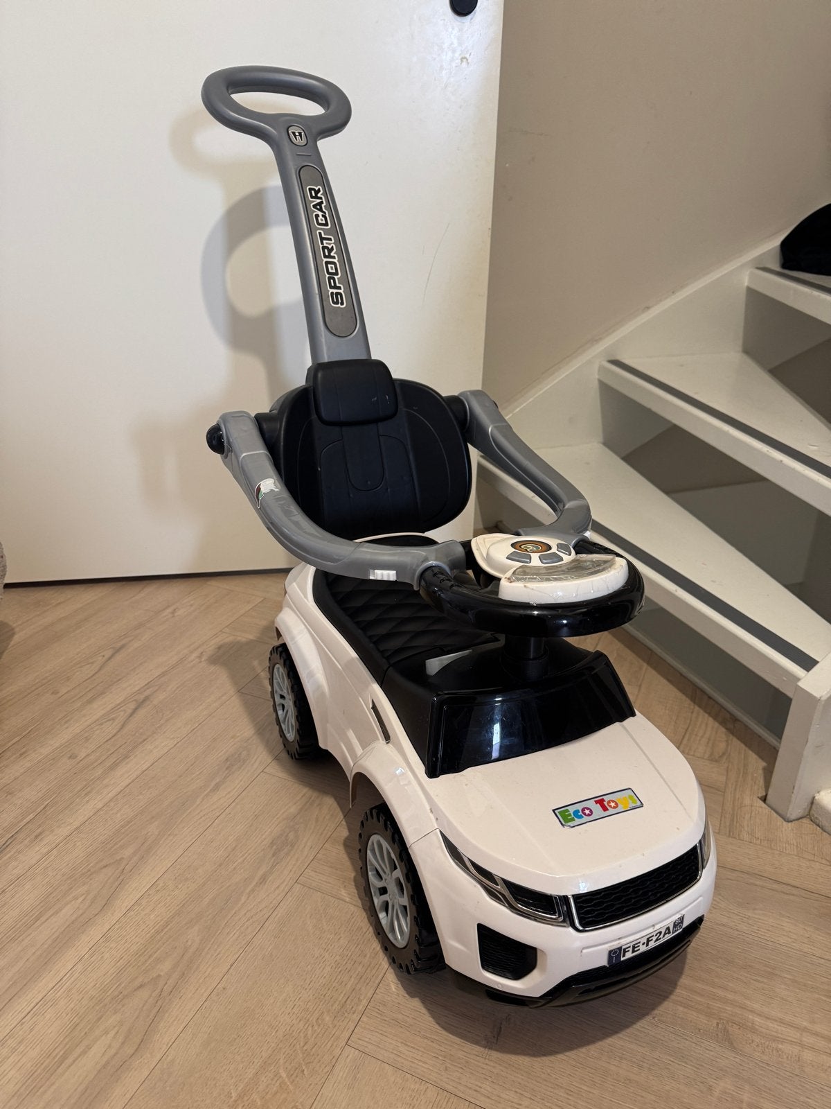 Loopauto met duwstang - Wit, Eco Toys, Ophalen, Gebruikt, Loopvoertuig