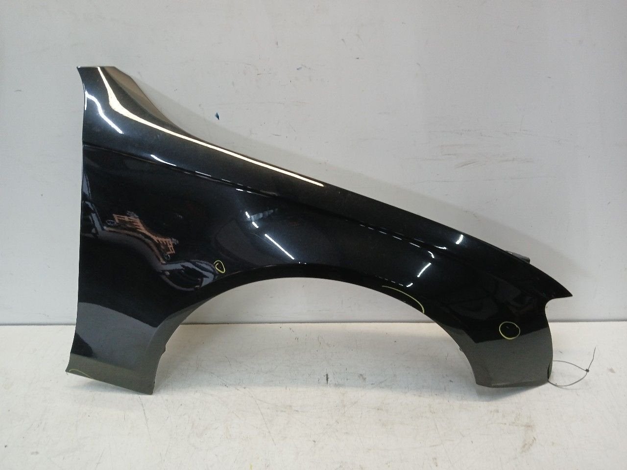 Spatbord rechts voor Audi A4, Auto-onderdelen, Carrosserie en Plaatwerk, Onderdelen@venauto.nl, Van der Ven Autorecycling B.V.
