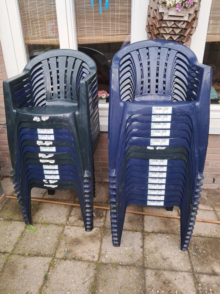 Nog 22 kuip tuinstoelen van gardin.

5,-pst of 85,-voor alle, Tuin en Terras, Ophalen, Kunststof