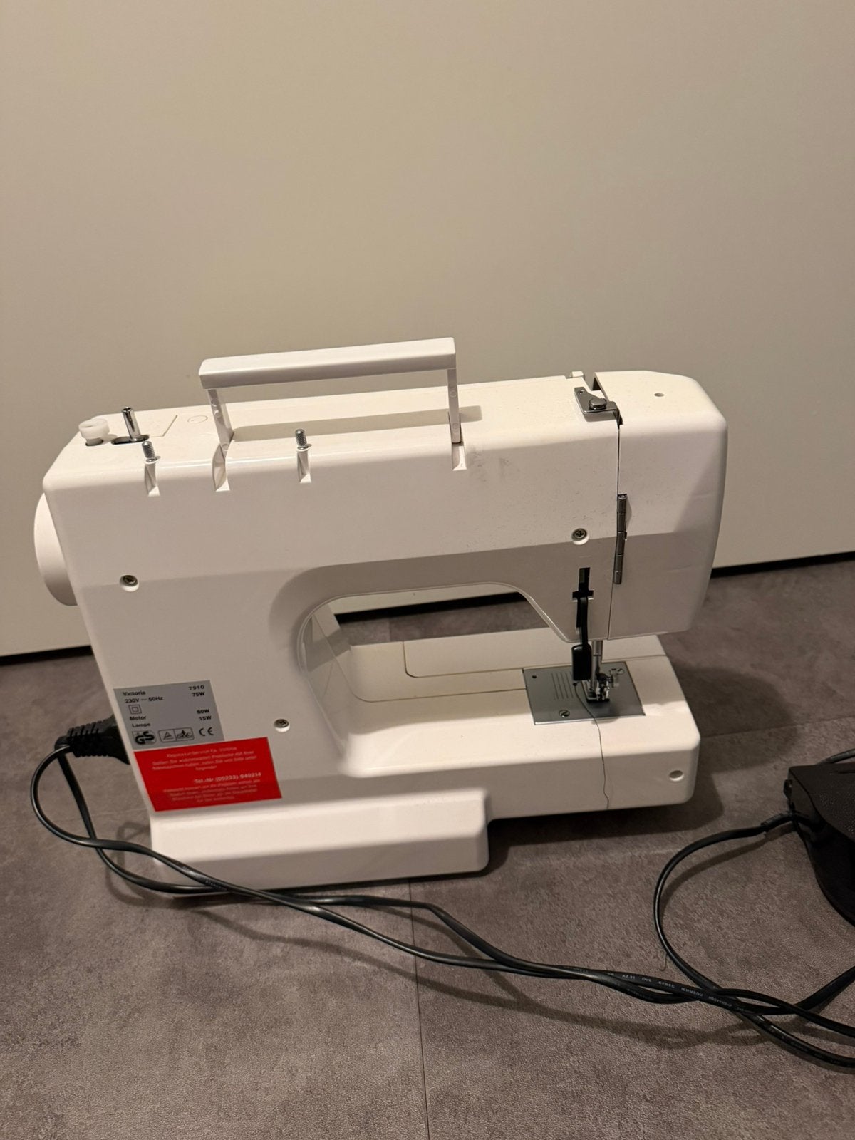 Naaimachine Victoria Creativit 7910, Ophalen of Verzenden, Zo goed als nieuw, Naaimachine, Overige merken