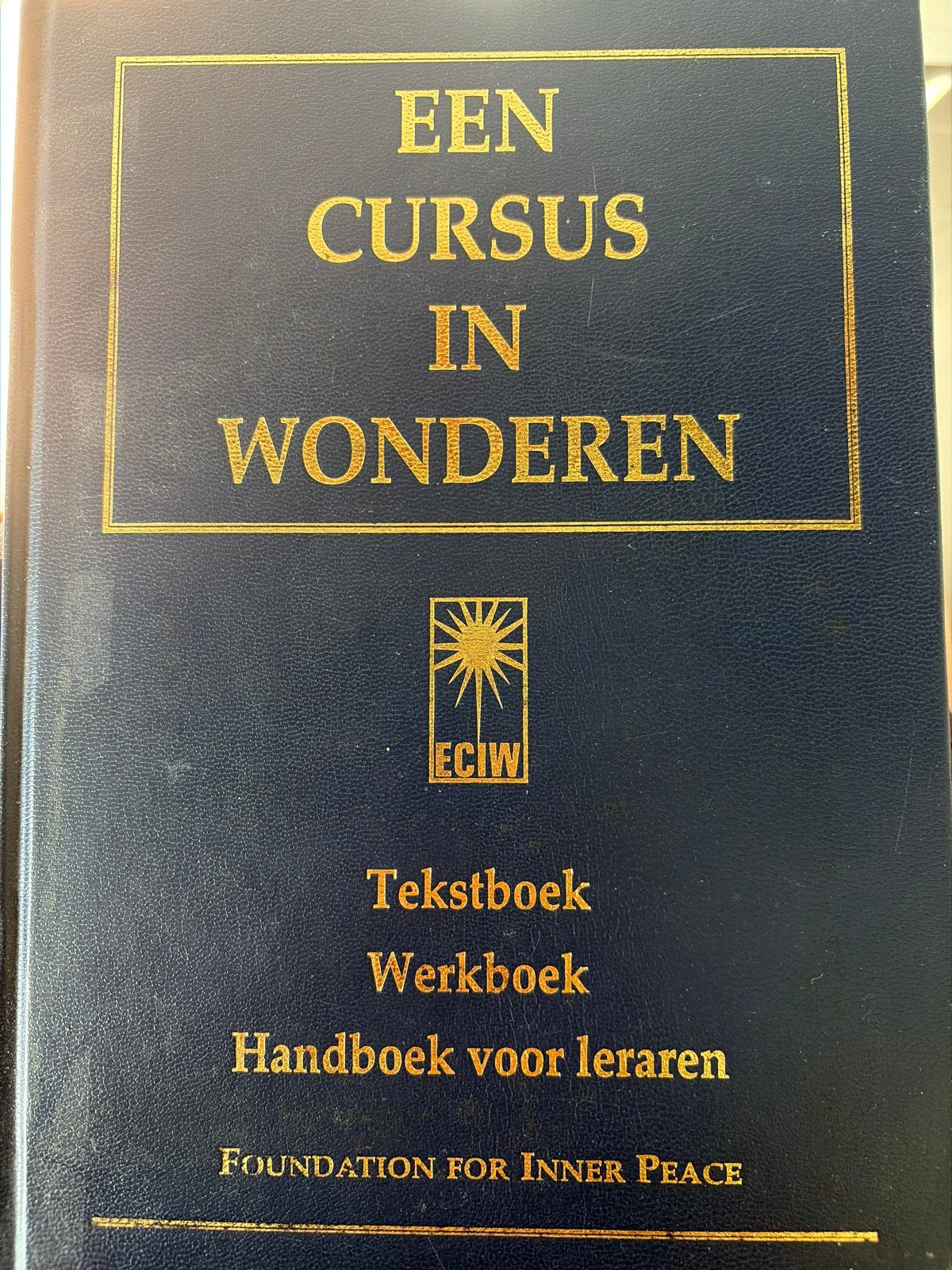 Een Cursus in Wonderen - Tekstboek, Werkboek, Handboek, Ophalen of Verzenden, Zo goed als nieuw, Spiritualiteit algemeen, Achtergrond en Informatie
