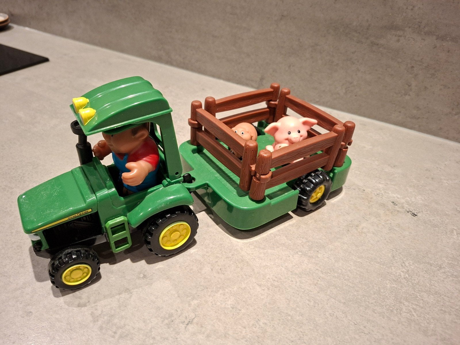 John Deere speelset tractor met boer en dieren, Ophalen of Verzenden, Gebruikt