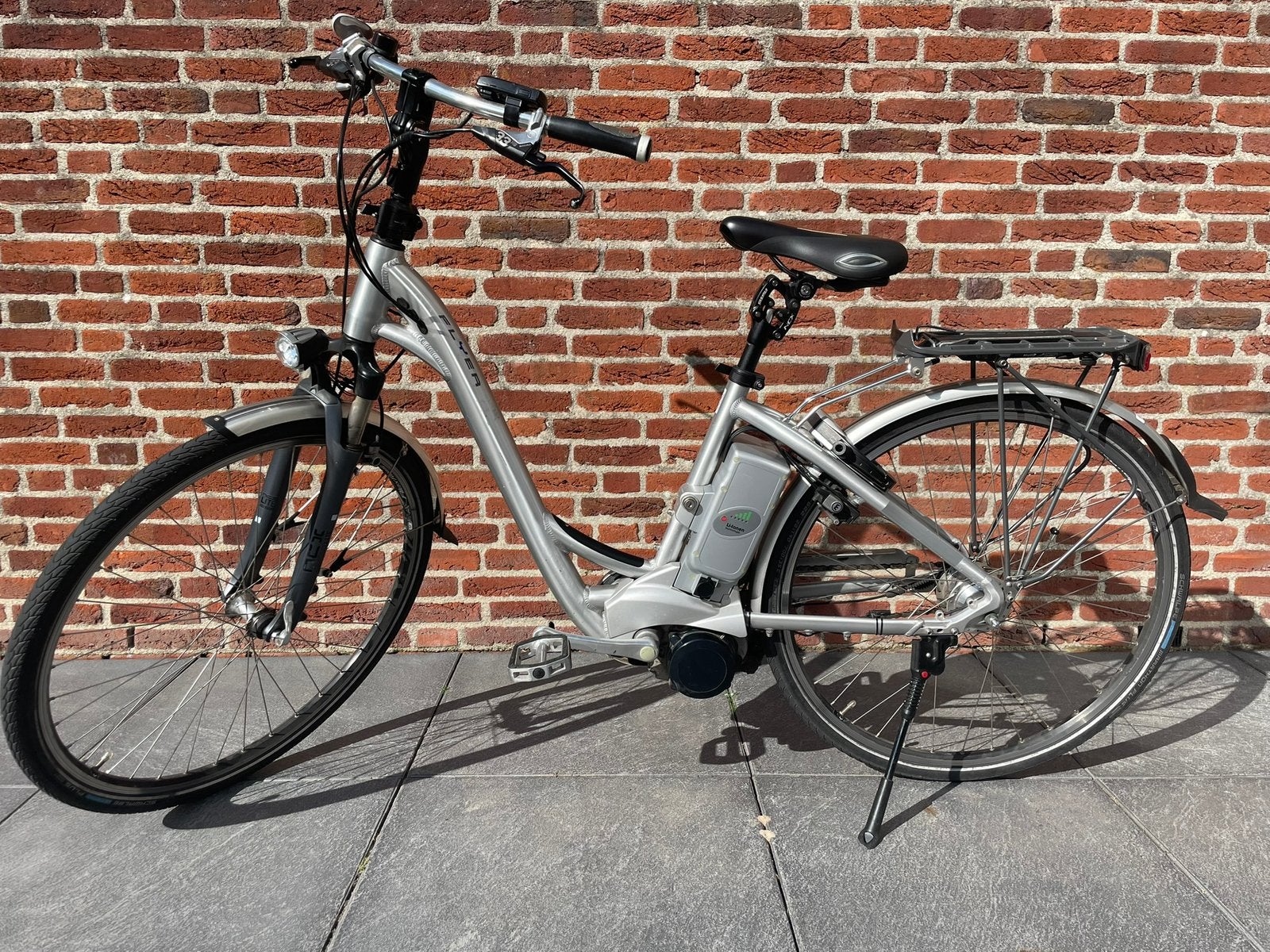 Flyer T11 High Speed damesfiets zilver kleur, Gebruikt, 10 tot 15 versnellingen, Velgrem, Minder dan 47 cm