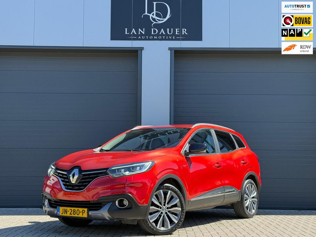 Renault Kadjar 1.2 TCe Bose / CAMERA / NAP / TREKHAAK / APK, Auto's, Voorwielaandrijving, Kadjar, Gebruikt, 4 cilinders