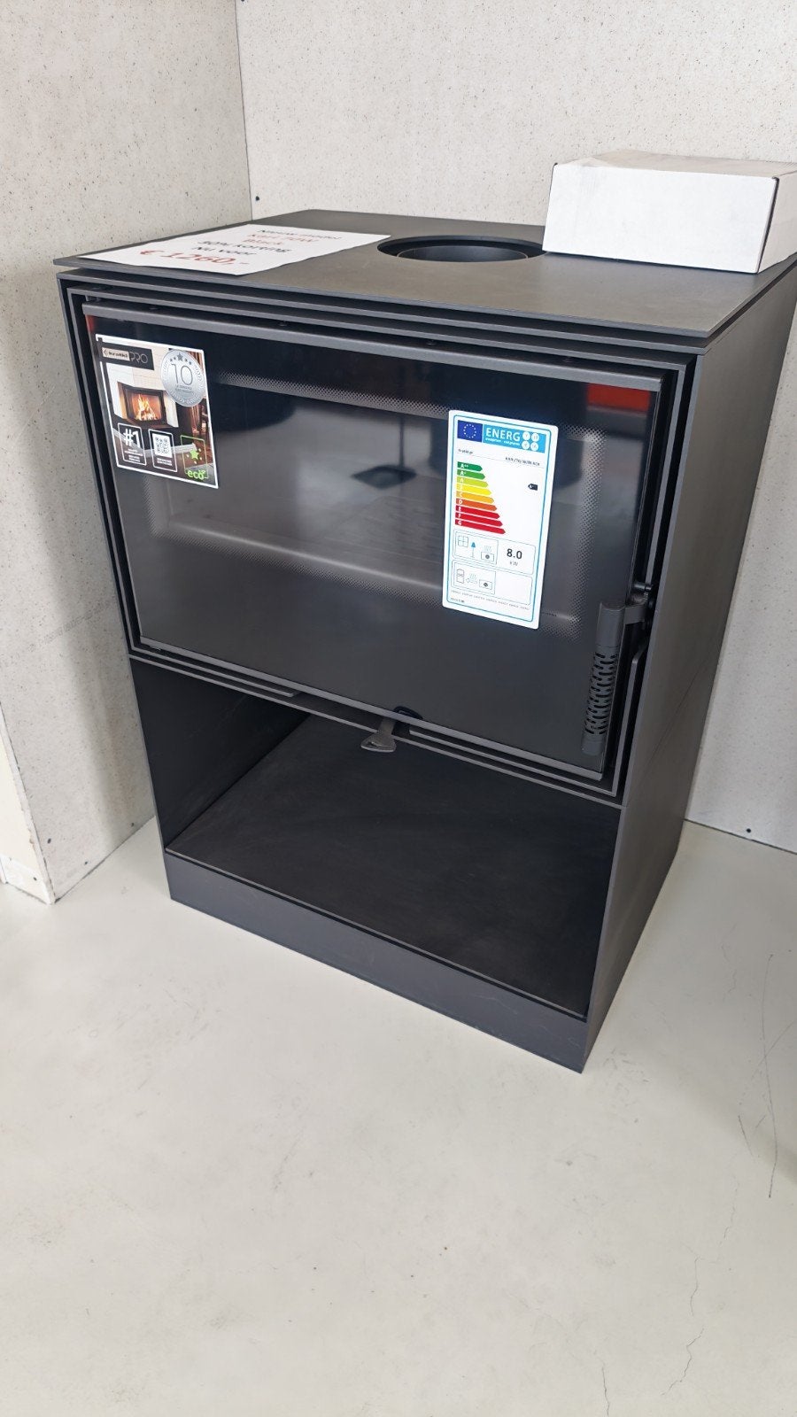 Nieuwe Kratki KARI 70W Houtkachel - Opheffingsuitverkoop, Ophalen of Verzenden, Nieuw, Vrijstaande haard, Houthaard