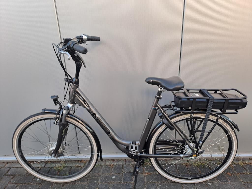Trenergy elektrische dames fiets/Nieuwe accu 775wh, Ophalen, Zo goed als nieuw, Cortina, 50 km per accu of meer