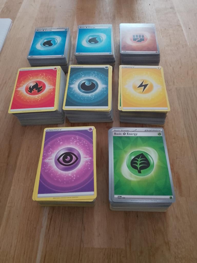 Pokemon kaarten 650 energy + 6 holo, Ophalen, Zo goed als nieuw, Meerdere kaarten, Foil