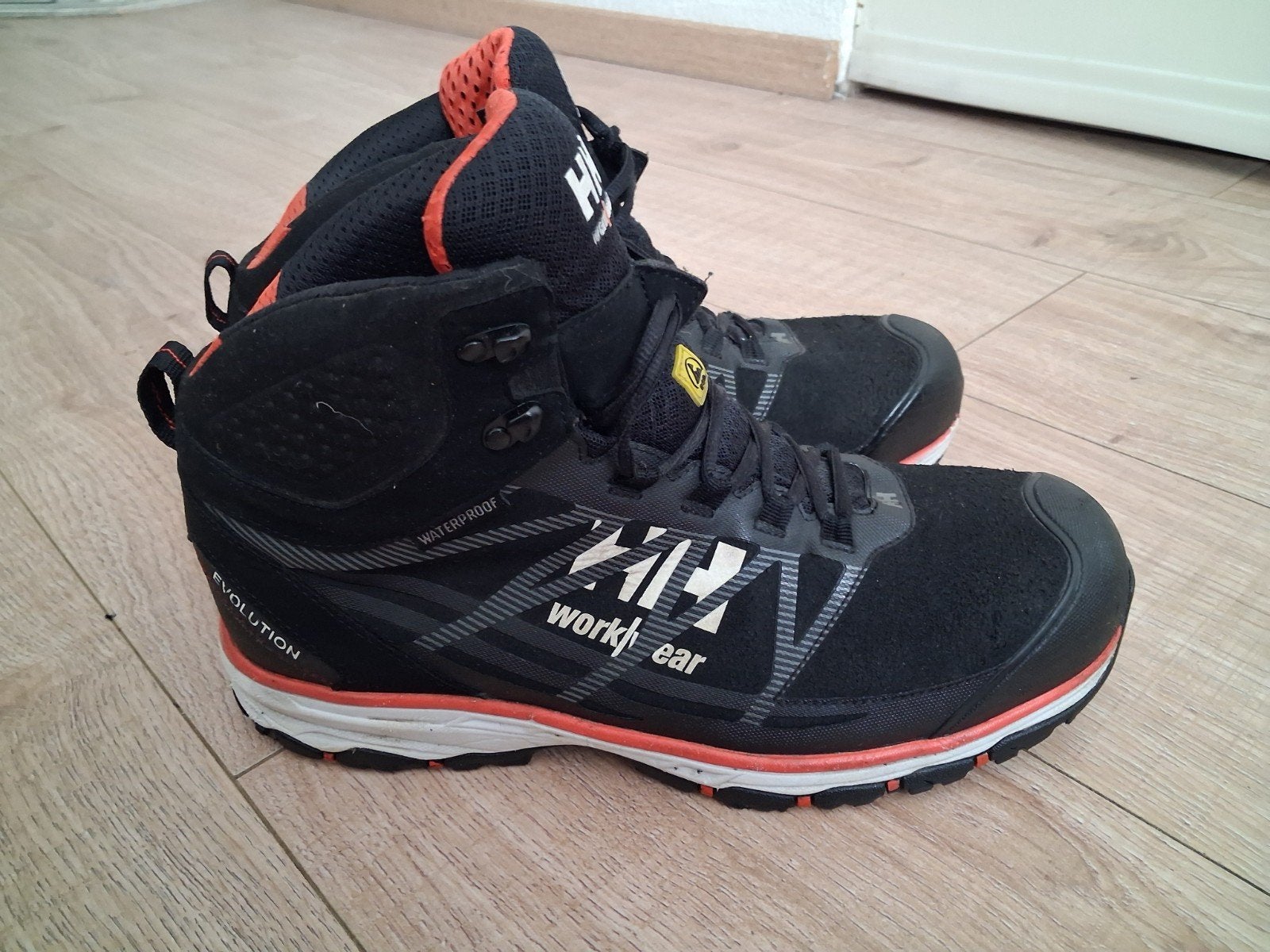 Helly Hansen Workwear Evolution veiligheidsschoenen .Maat 45, Heren, Schoenen, Ophalen of Verzenden, Zo goed als nieuw