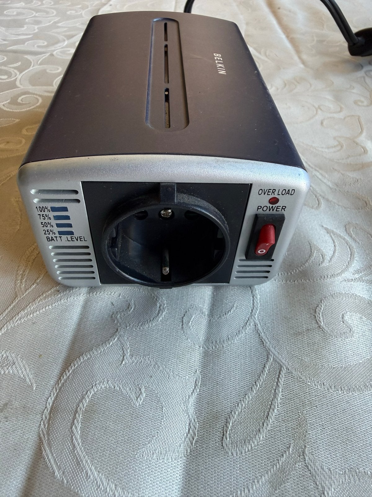 Belkin AC Anywhere 140W Omvormer - Amper gebruikt, Ophalen of Verzenden