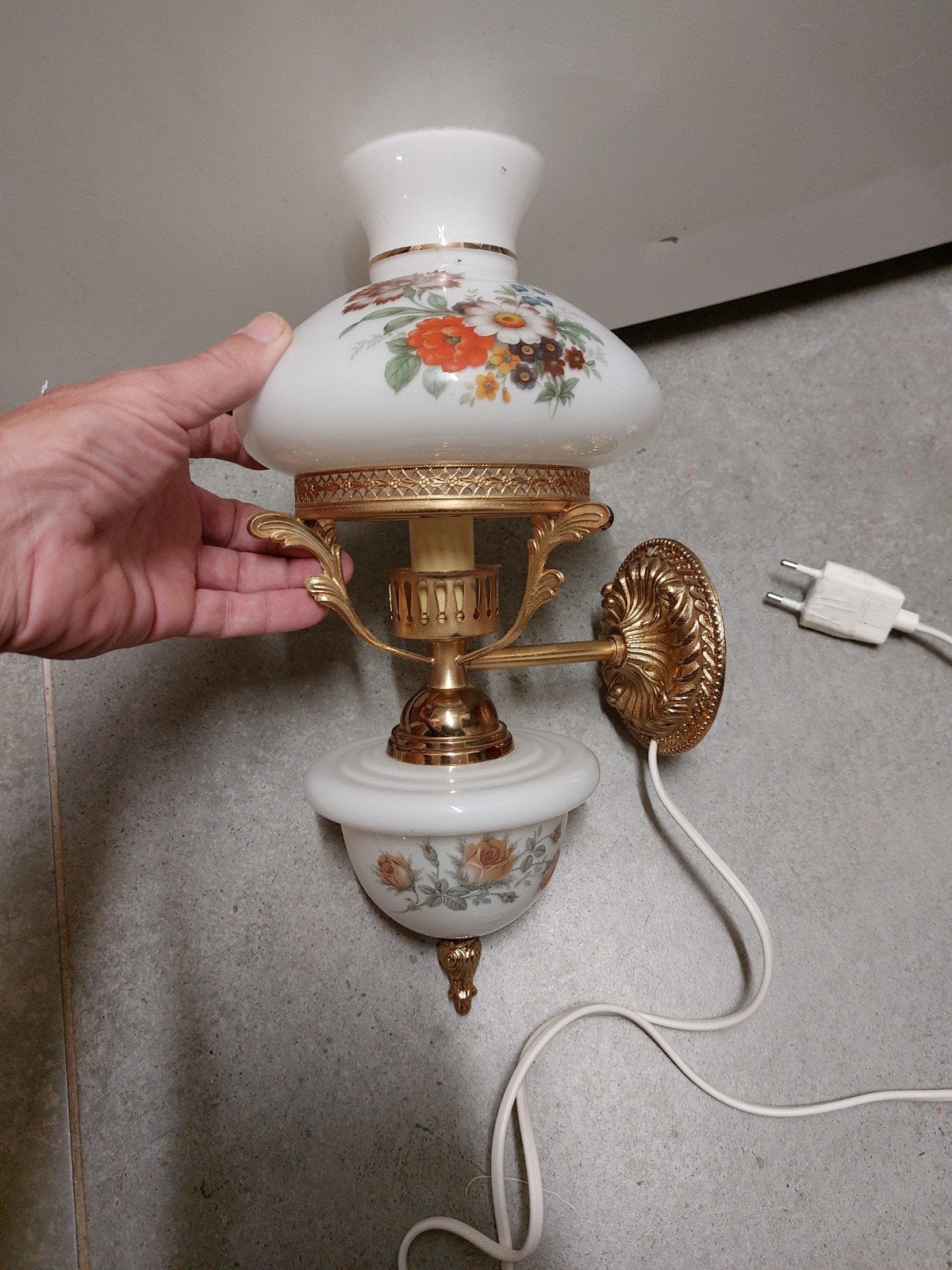 vintage retro antiek opaline met messing wandlampje, Ophalen of Verzenden, Gebruikt, Glas