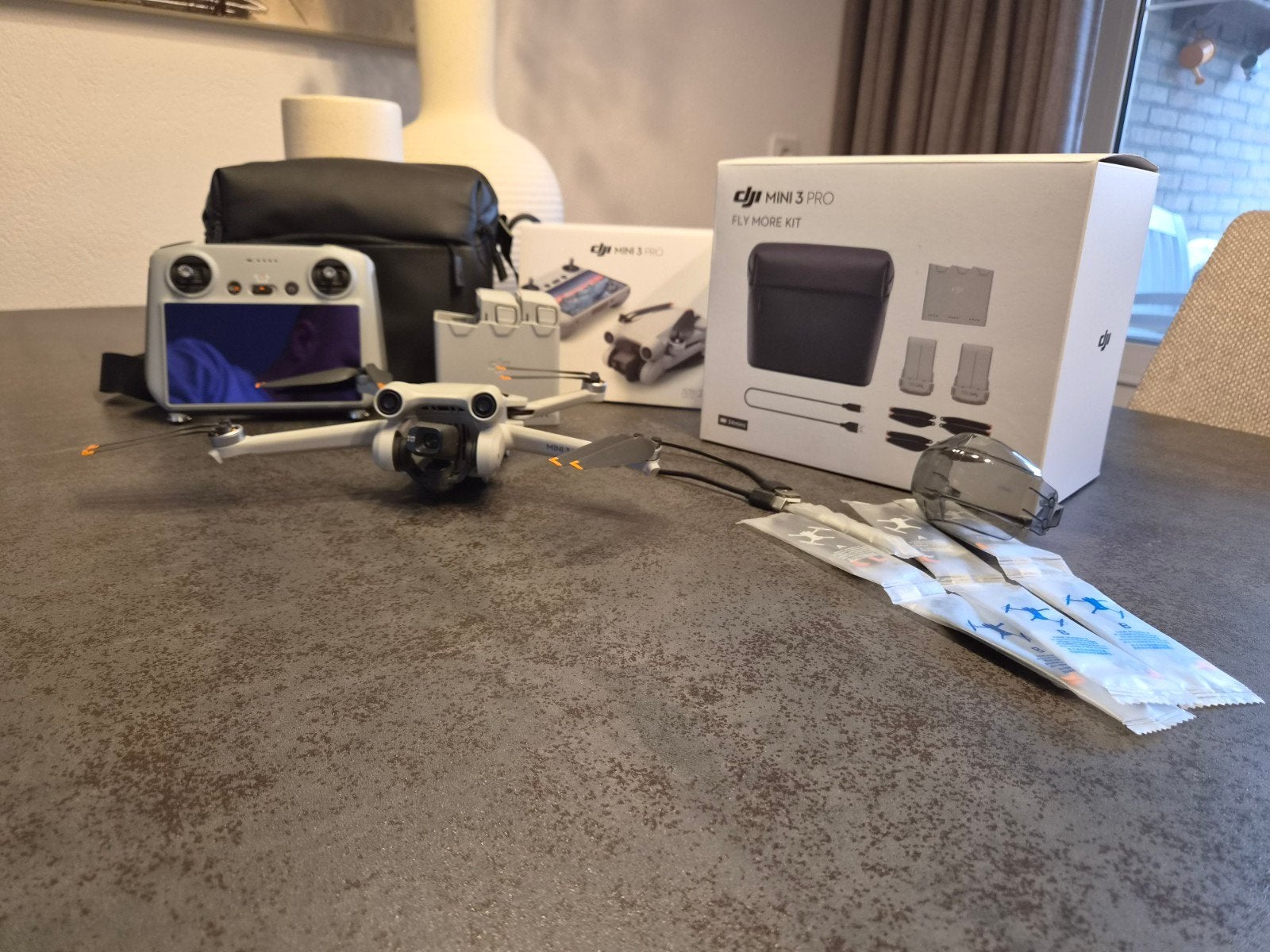 DJI Mini 3 Pro Fly More Kit, Ophalen of Verzenden, Zo goed als nieuw