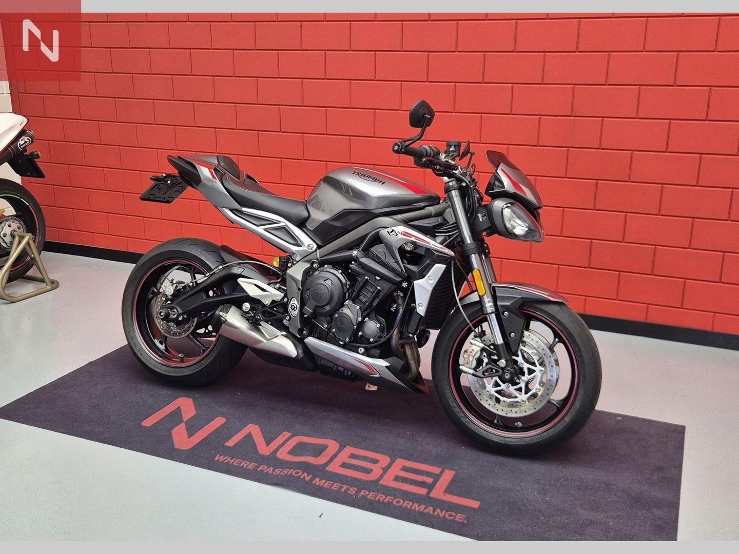 TRIUMPH STREET TRIPLE RS (bj 2020) SHOWROOMSTAAT!!!, Motorrijbewijs A, Bedrijf, 765 cc, Meer dan 35 kW