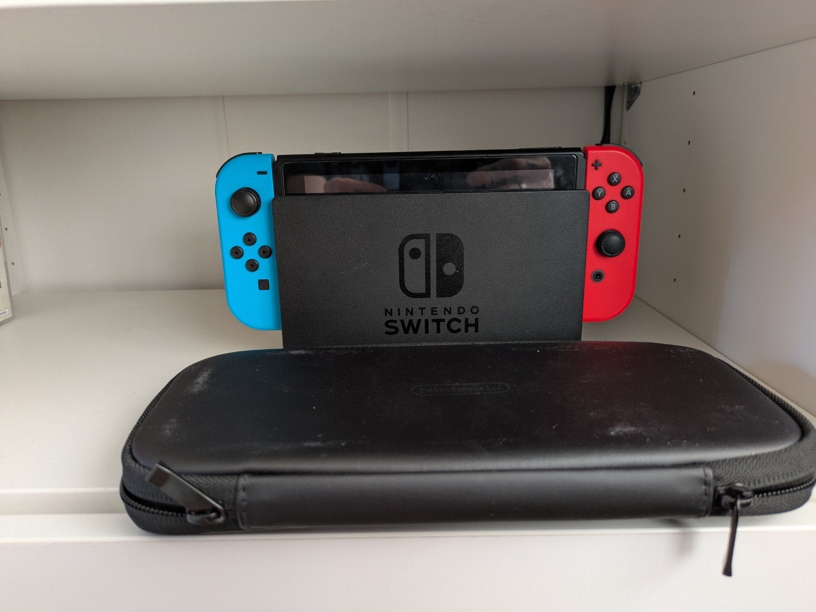 Nintendo Switch V2 met doos en opberghoes, Ophalen of Verzenden, Zo goed als nieuw, Met 2 controllers, Switch 2019 Upgrade