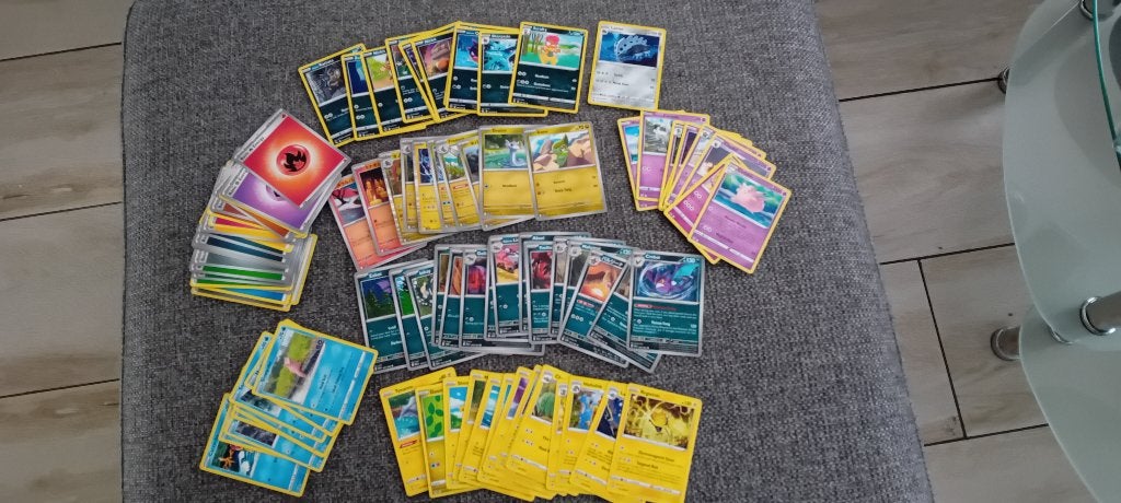 Pokémon kaarten 100 stuks, Ophalen of Verzenden, Zo goed als nieuw, Meerdere kaarten