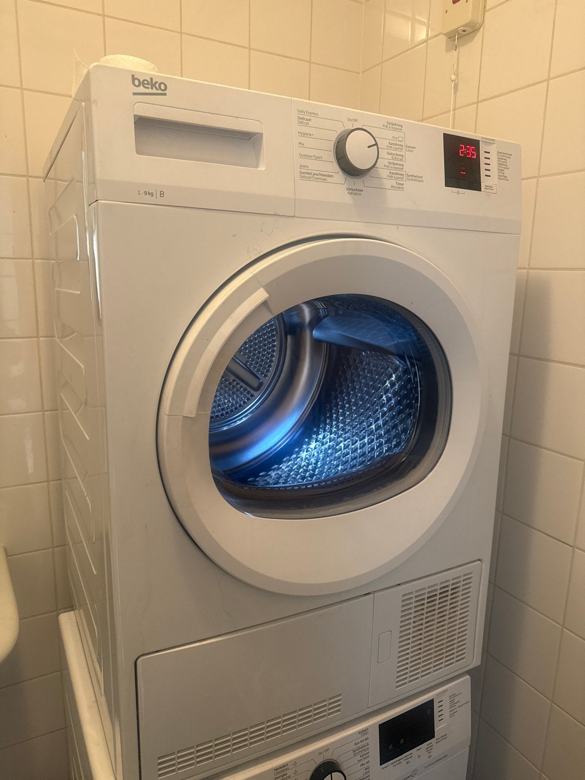 Beko 9kg Condensdroger - Zo goed als nieuw, Ophalen, 8 tot 10 kg, Zo goed als nieuw, Voorlader