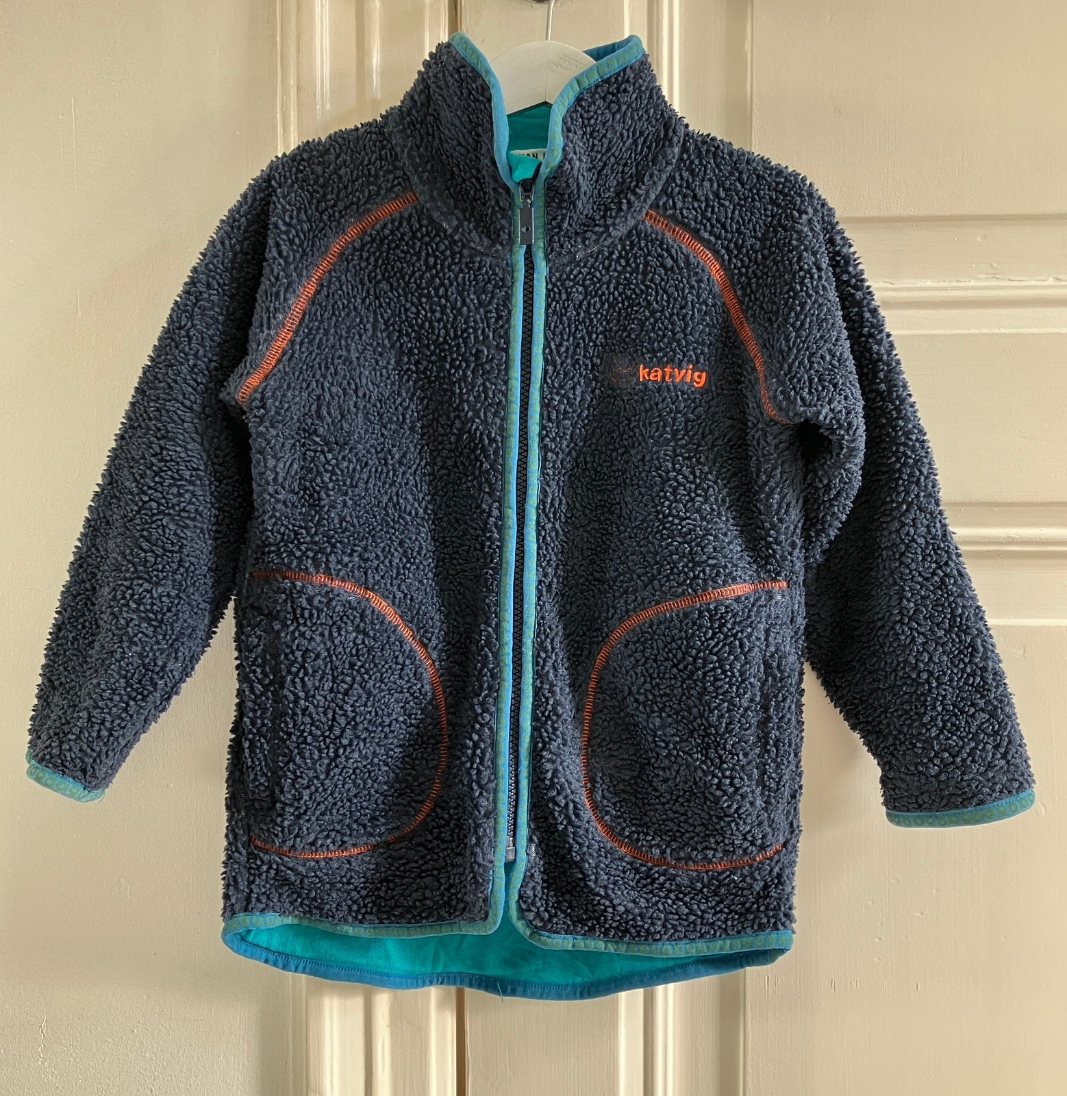 Katvig jas 104, Ophalen, Zo goed als nieuw, Jongen of Meisje, Jas