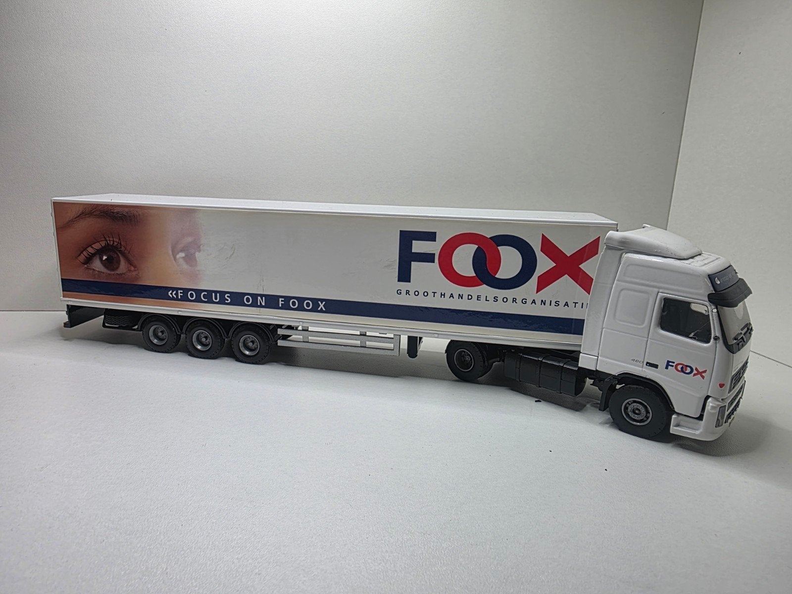 volvo foox, Hobby en Vrije tijd, Ophalen of Verzenden, Zo goed als nieuw, Bus of Vrachtwagen, Lion Toys