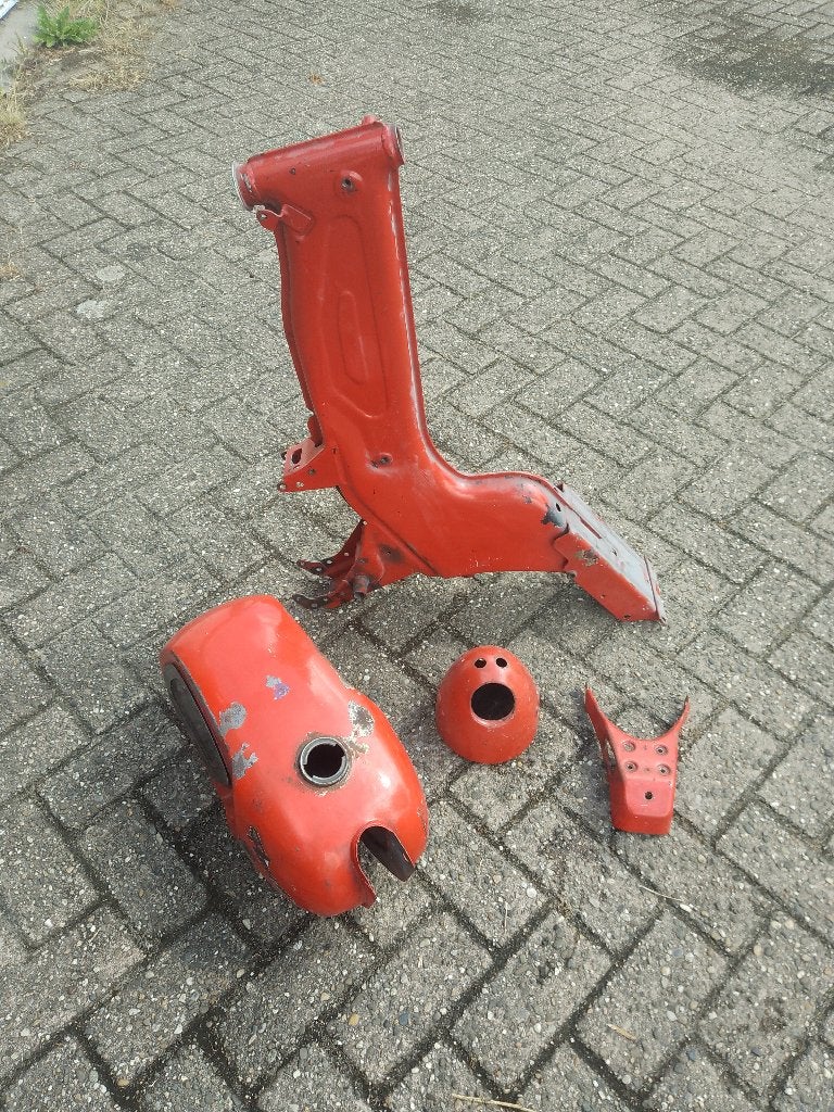 Kreidler buffeltank in onderdelen, Fietsen en Brommers, Ophalen, Gebruikt, Overige modellen, Maximaal 45 km/u