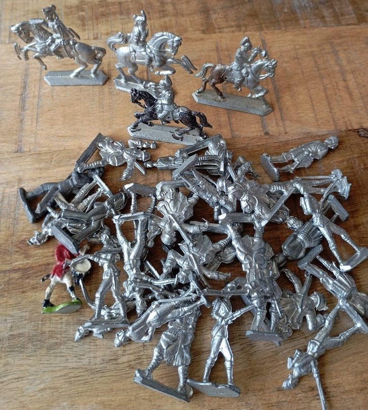 Partij van 35 vintage tinnen soldaatjes, Verzamelen, Ophalen of Verzenden