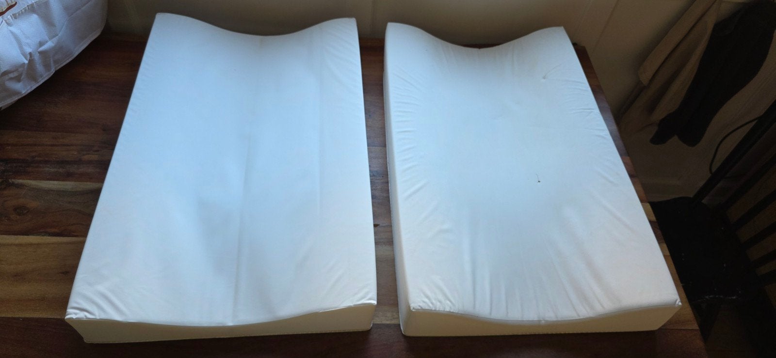 Gratis aankleedkussens (2 stuks), Ophalen, Gebruikt