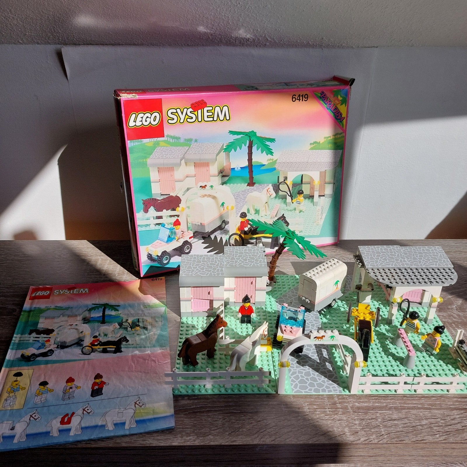 Vintage LEGO Paradisa 6419: Paardenmanege met doos en boekje, Gebruikt, Overige thema's, Lego, Ophalen of Verzenden