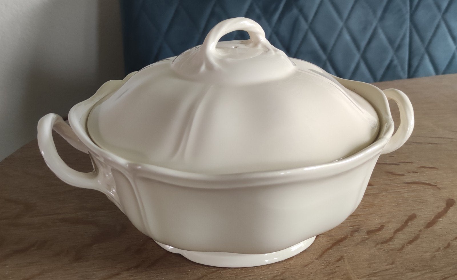 Wedgwood Queens Plain dekschaal - Made in England, Huis en Inrichting, Keuken | Servies, Klassiek, Ophalen of Verzenden, Schaal of Schalen