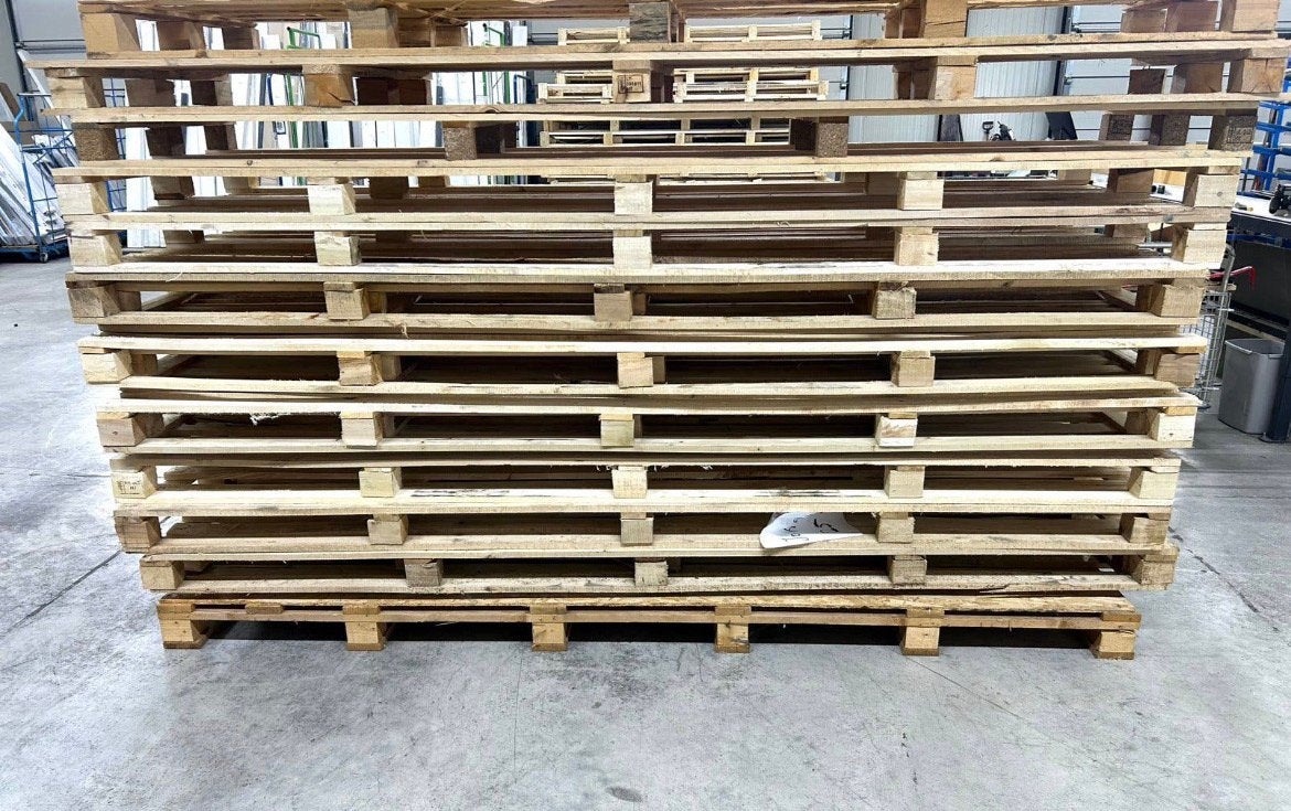 15 grote pallets, Ophalen, Minder dan 25 mm, Zo goed als nieuw, 250 tot 300 cm