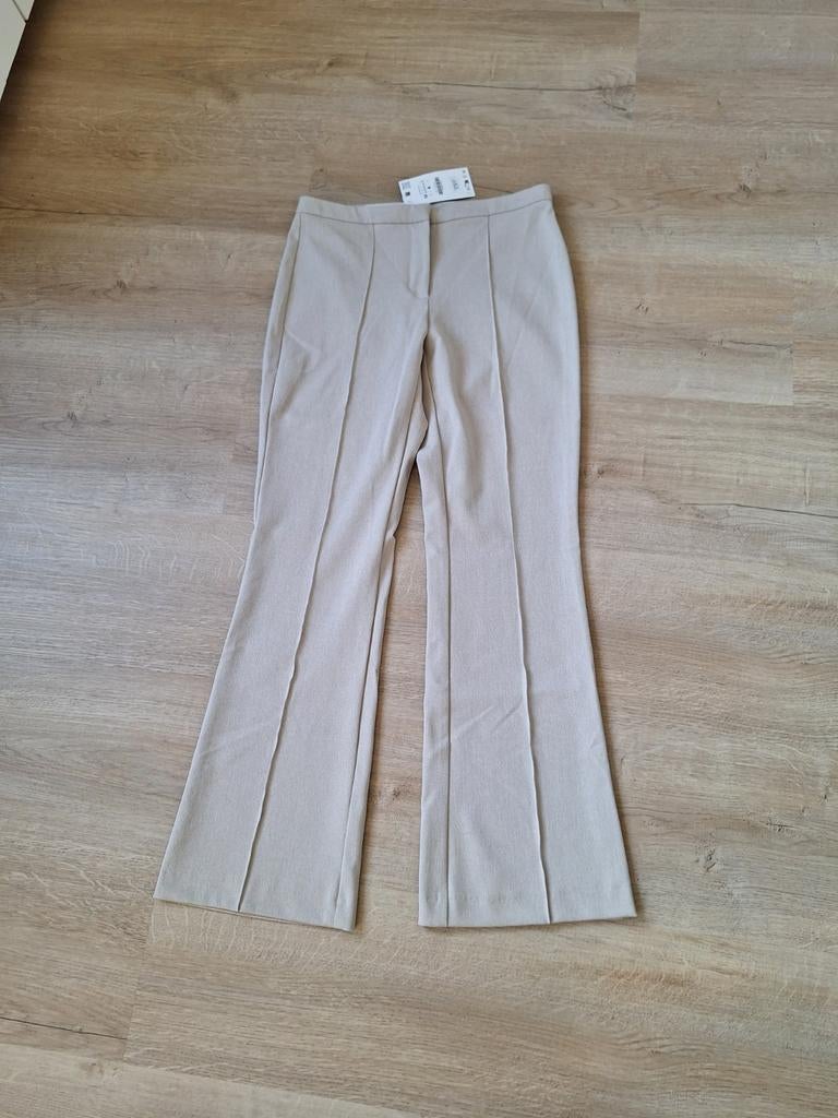 Zara broek beige maat M nieuw, Maat 38/40 (M), Nieuw, Ophalen of Verzenden, Lang