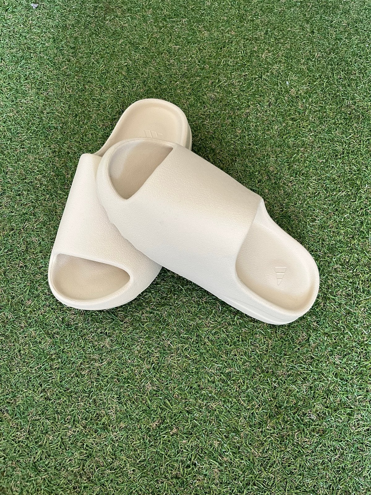Yeezy Slides Nieuw Maat 40 (valt kleiner), Ophalen, Nieuw