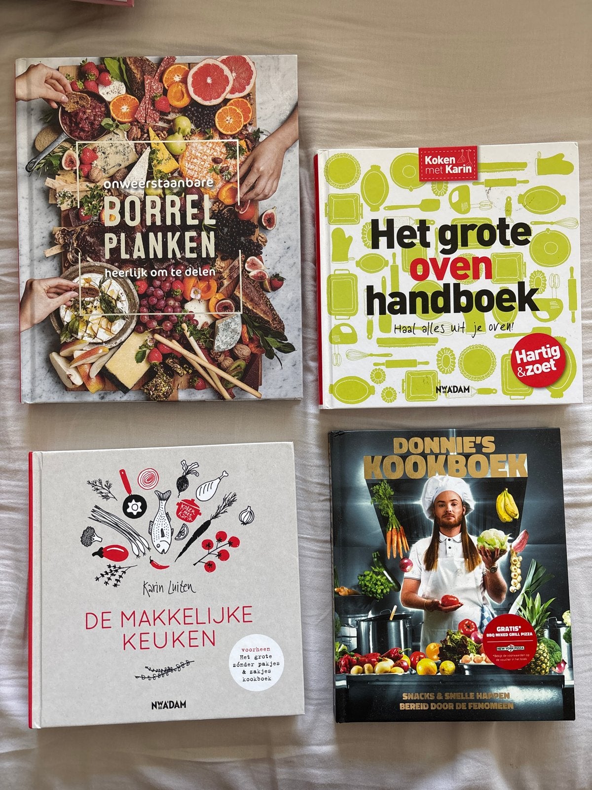 4 Kookboeken: Borrelplanken, Oven, Makkelijke Keuken, Donnie, Gelezen, Verzenden, Tapas, Hapjes en Dim Sum, Gezond koken