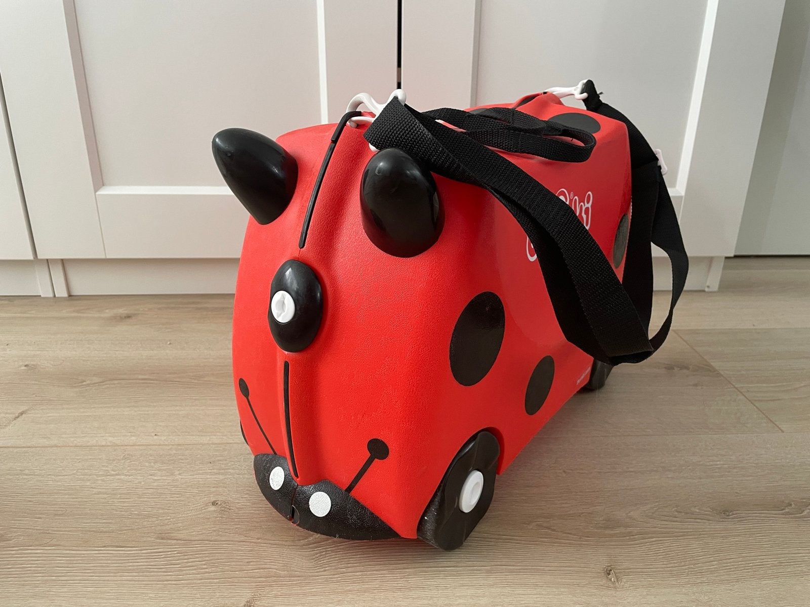 Trunki trolley kinder koffer lieveheersbeestje Harley, Hard kunststof, Minder dan 50 cm, Ophalen of Verzenden, Zo goed als nieuw